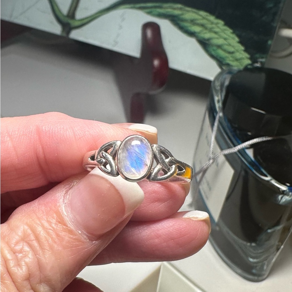 New Stunning Rainbow Sterling moonstone with Celtic scroll work sz 9